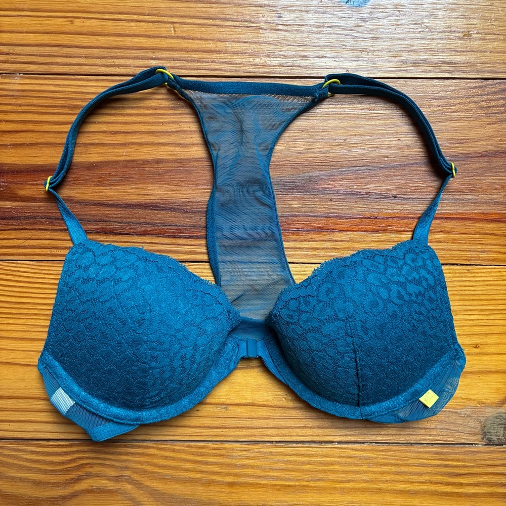 Victoria's Secret Teal Lace Padded Bra, 32A, EUC